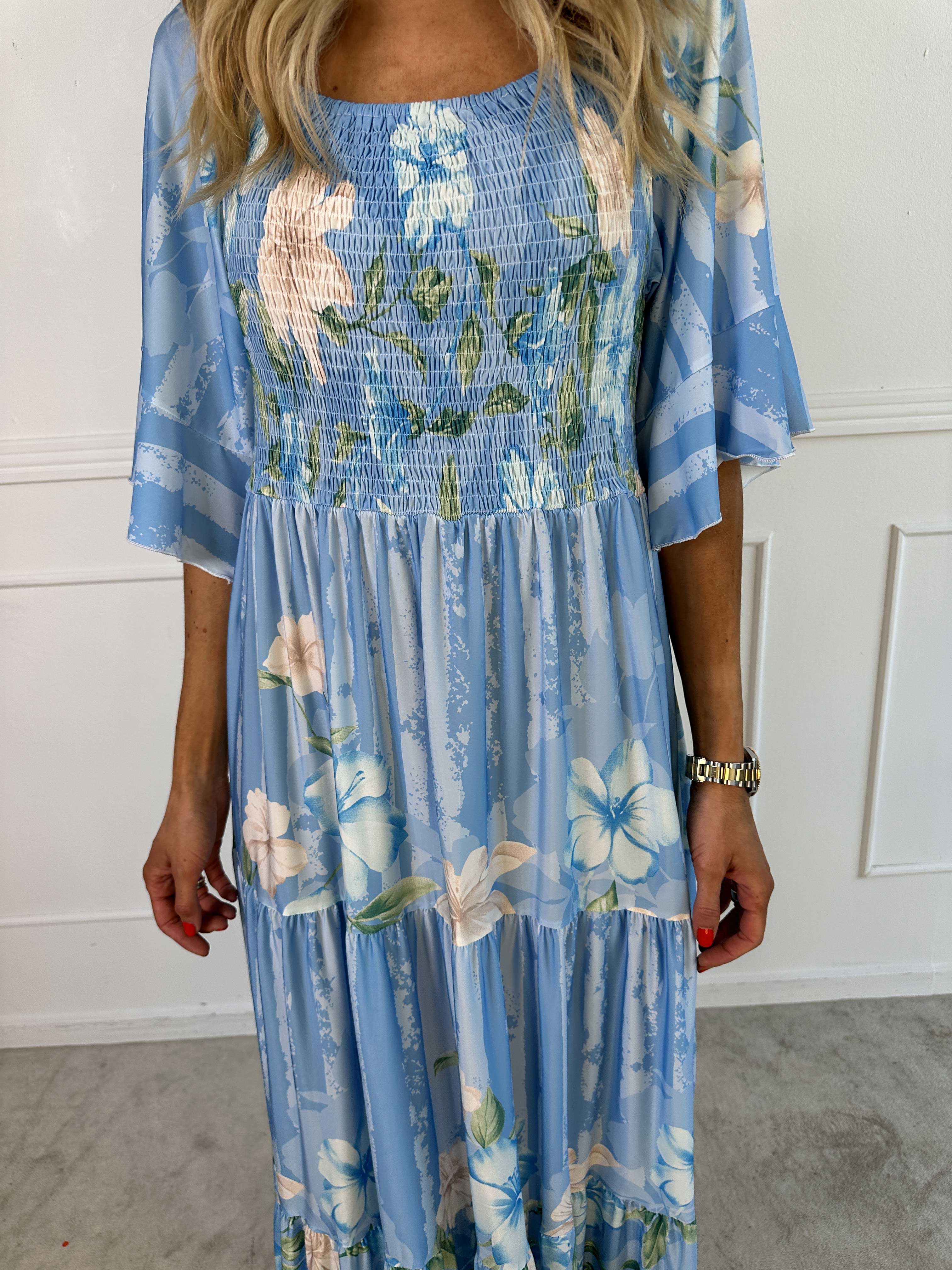 Elna Floral Stripe - Blommig elastisk klänning med smockat bröst